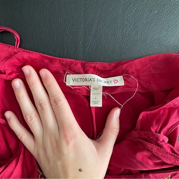 VINTAGE VICTORIA'S SECRET 100% Silk Red Chemise Slip Dress with Gold Florals - Picture 5 of 5